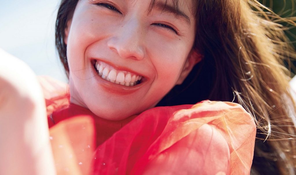 田中みな実のこだわり 美しく清らかな言葉の使い手になるためには Ginger ジンジャー 自分を主役にした人生を