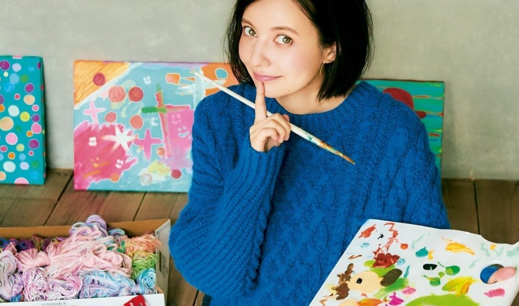 いよいよ2度目の個展開催！ベッキーの｢アートで得た自由｣ | GINGER