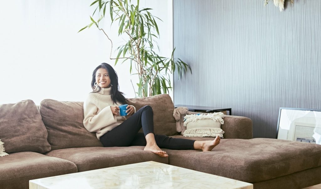 モデル藤後夏子さんが自宅を公開 暮らしやすいミニマム部屋の作り方