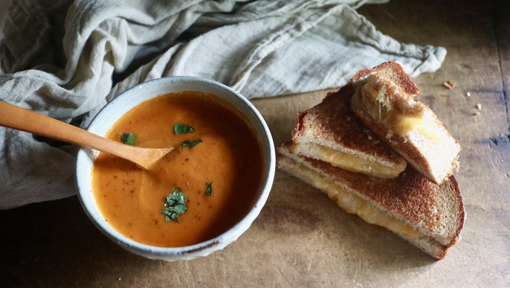 カリッ＆とろっとチーズサンドの美味しさを120引き立てるスープとは？ GINGER[ジンジャー] 自分を