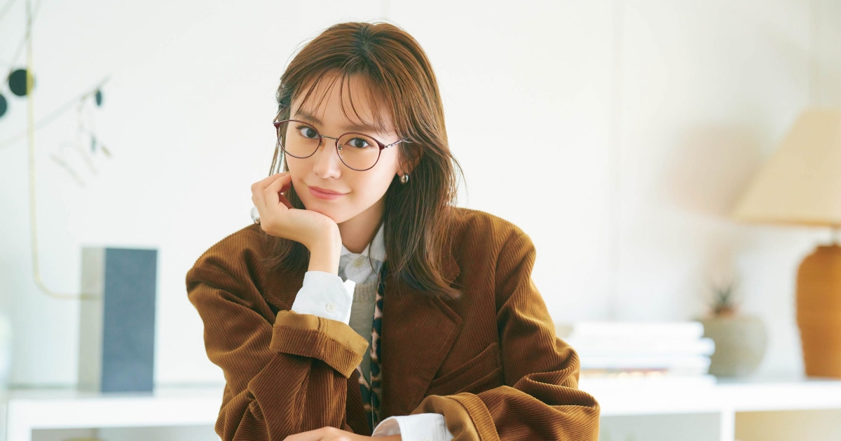 桐谷美玲×OWNDAYS｢メガネとおしゃれのちょっといい話｣ | GINGER