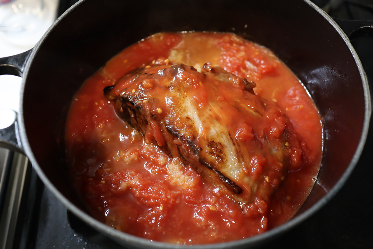 豚肉のジンジャートマト煮込みの作り方