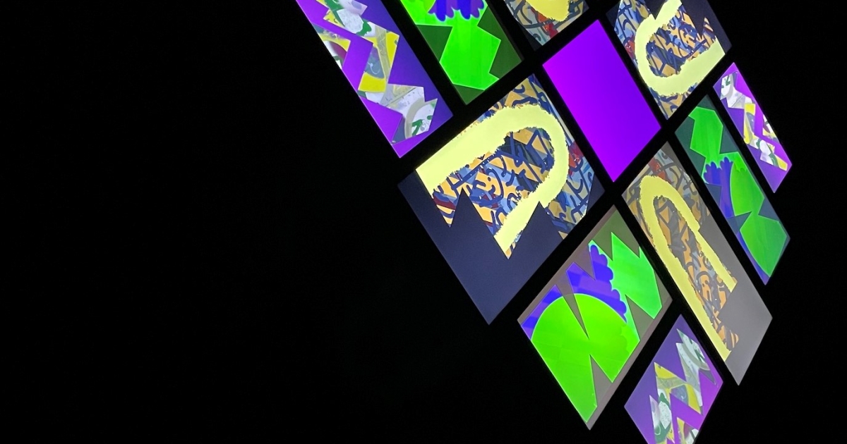 音と光による空間芸術――ブライアン・イーノの展覧会が京都で開催 | GINGER