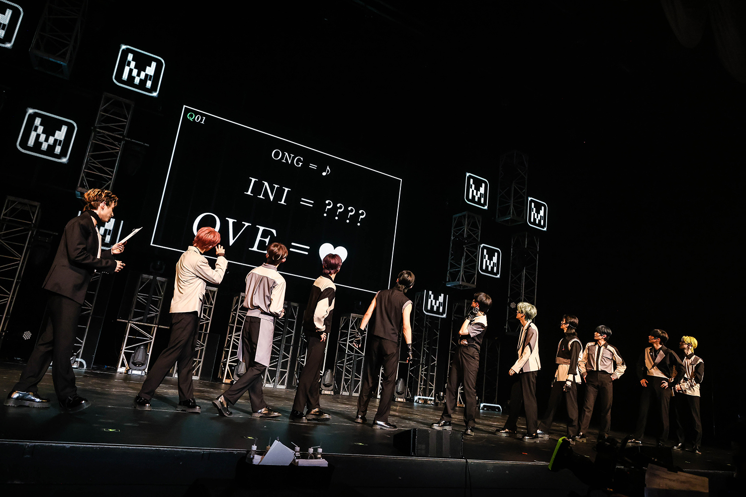 INI『「M」 PREMIUM SHOW CASE』