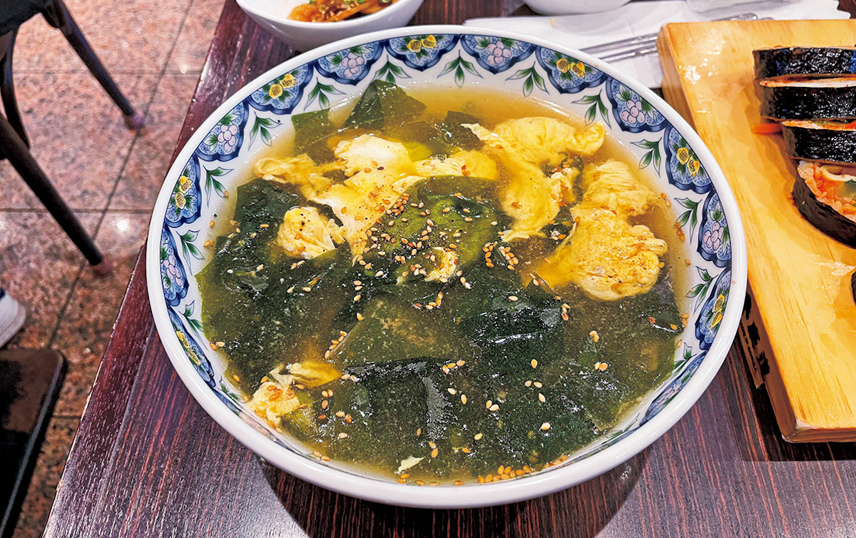 韓国グルメ-わかめスープ