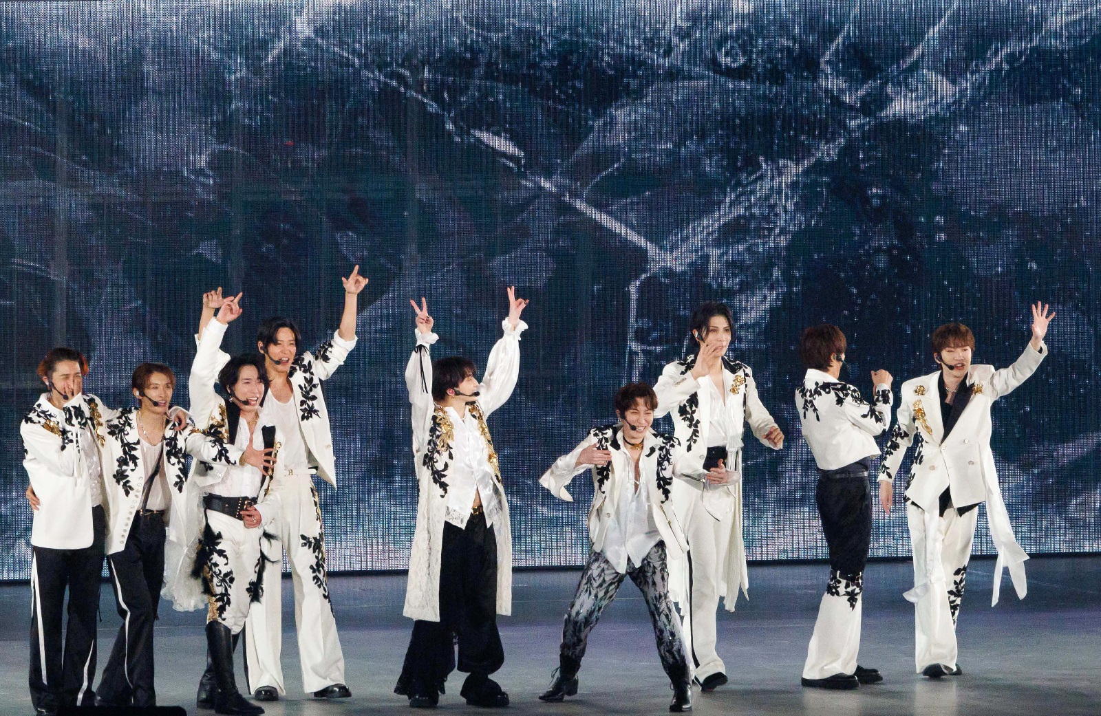 Snow Manは「ホスト」か「演歌歌手」に振り分けられる!? – FQXAK