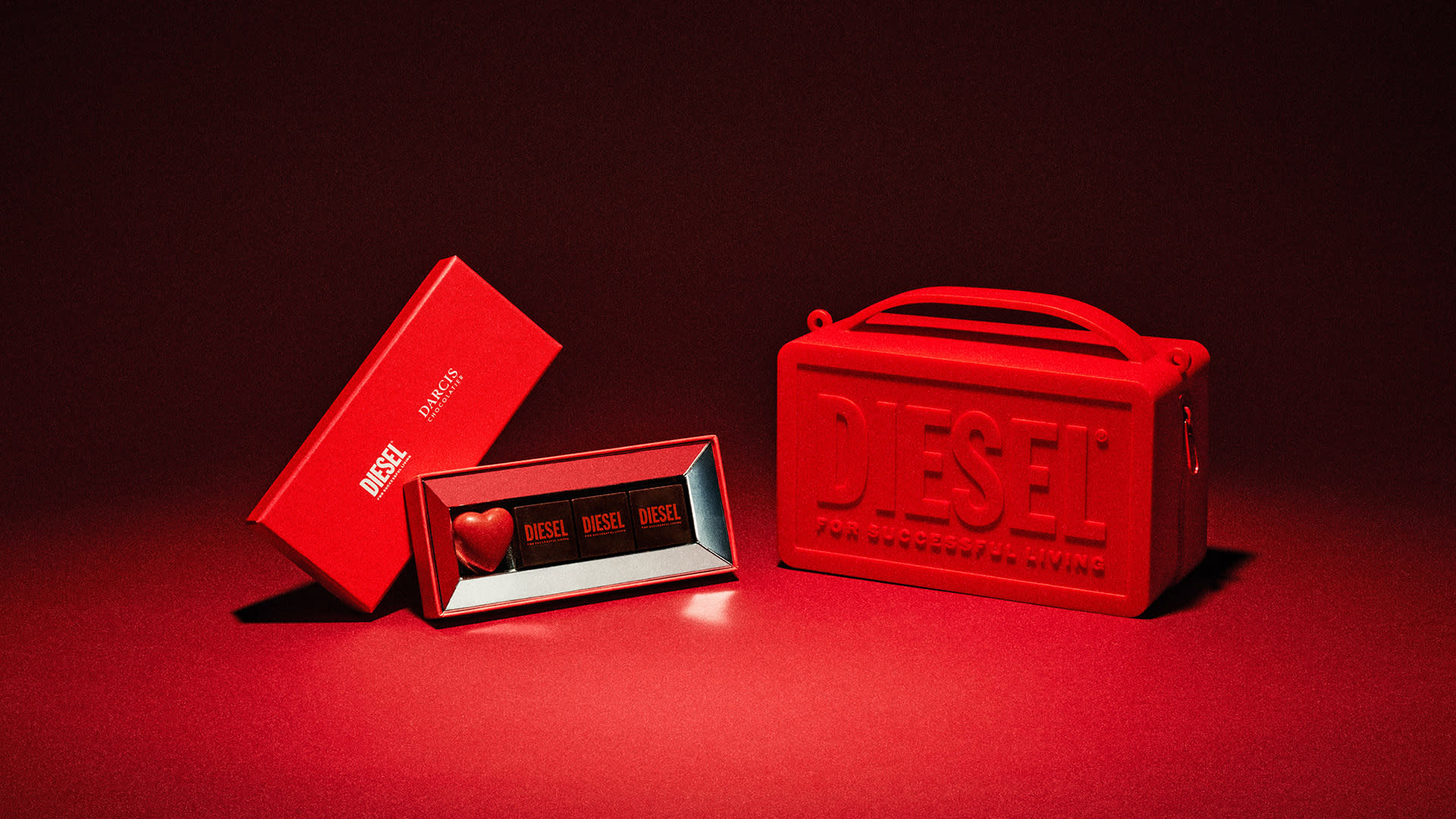 ディーゼルのバレンタインは…エッジの効いた真っ赤なボックス入り