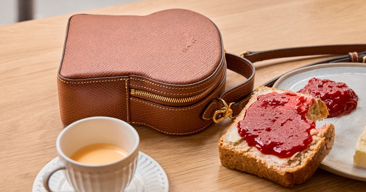 話題の新作*LONGCHAMP*トーストショルダーバッグ EPURE TOAST Épure XS Toast bag Brown - Leather | Longchamp US
