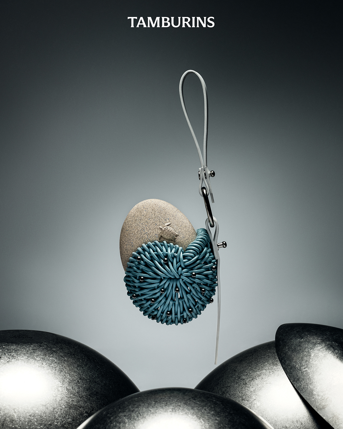 夏に纏いたい「ブルーヒノキ」。タンバリンズの新顔にも注目！ | GINGER