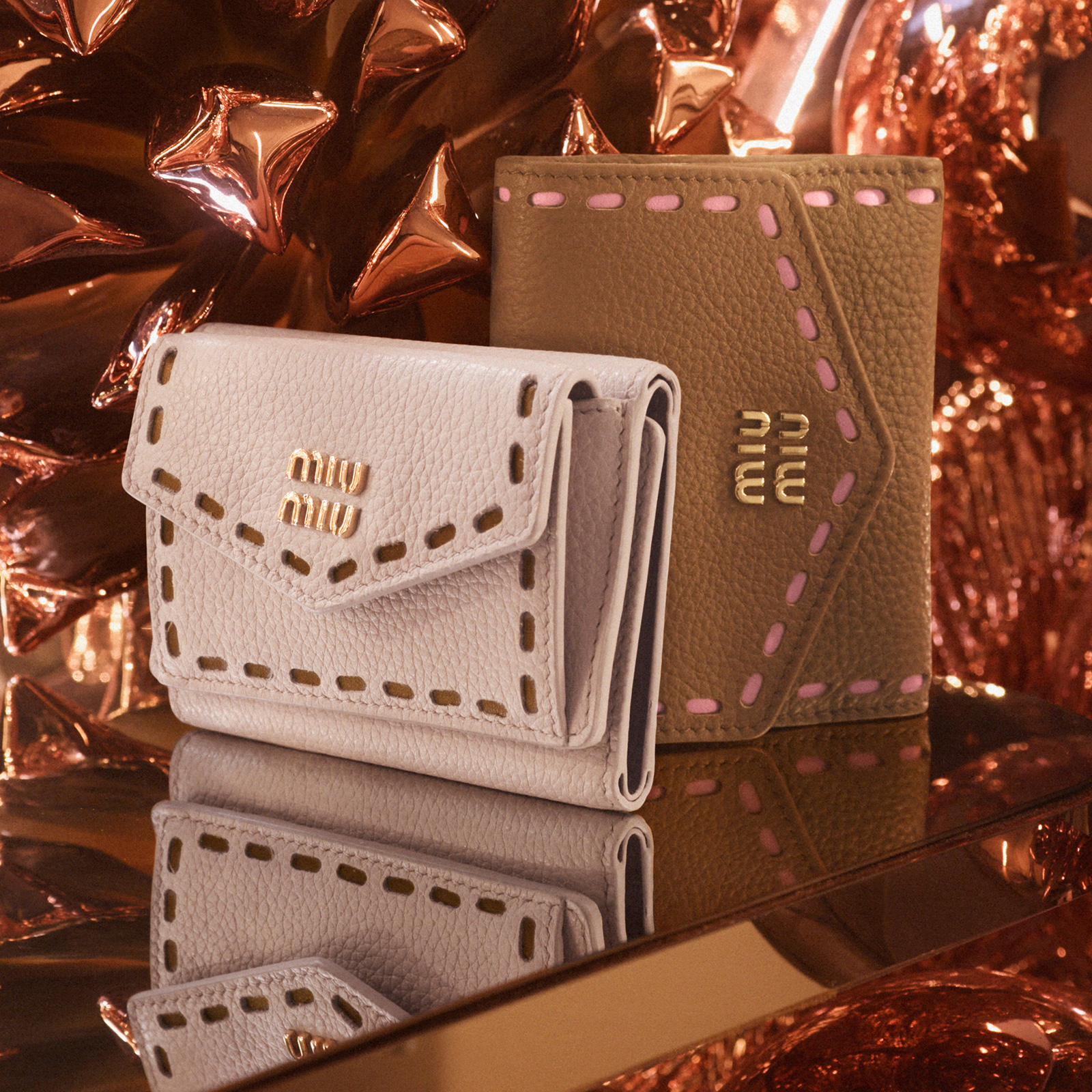 日本だけのエクスクルーシブモデル！ミュウミュウの新作ウォレットは要