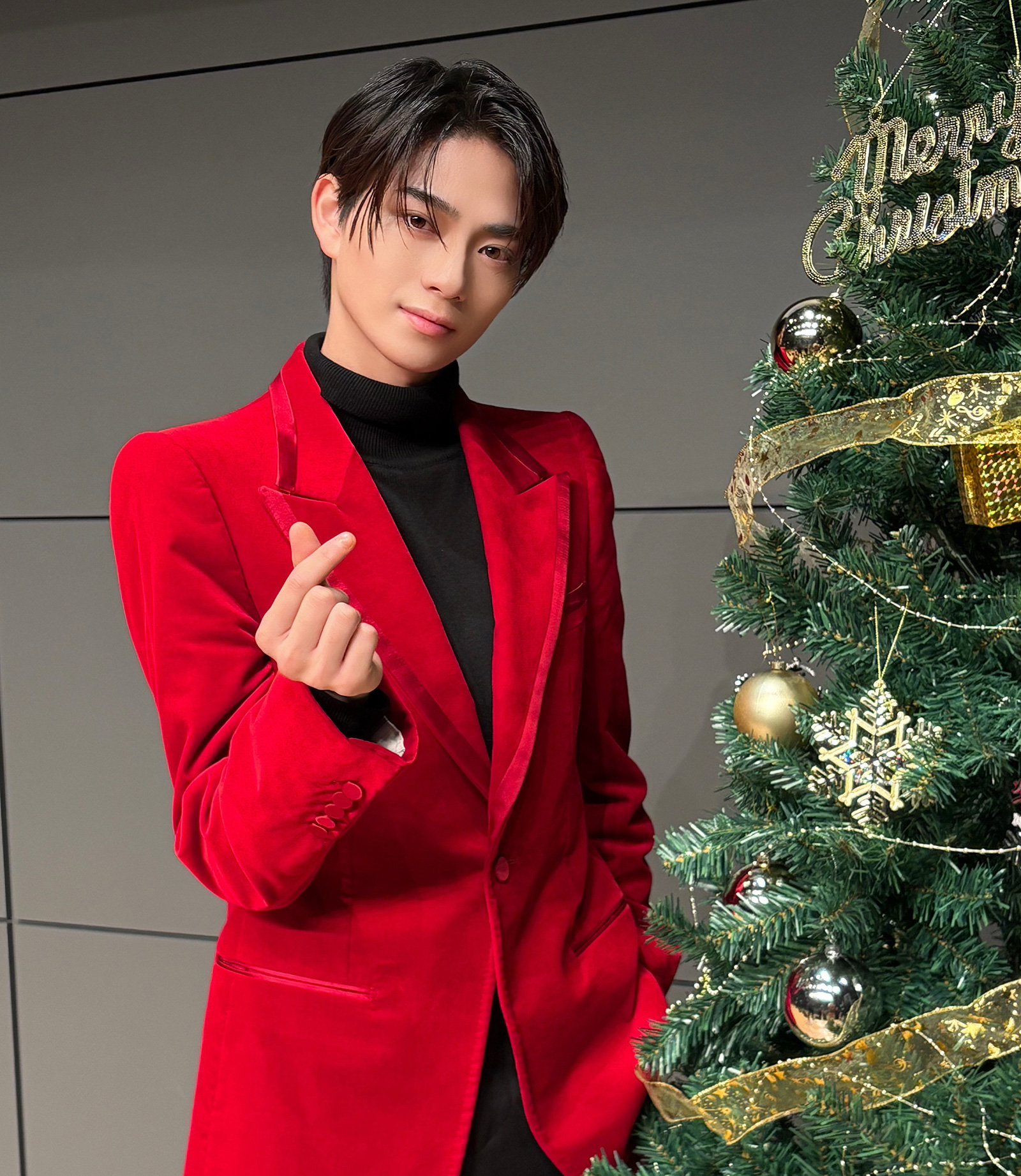 特別取材！岩瀬洋志ファンミ＆2026年カレンダーの裏側を公開 | GINGER