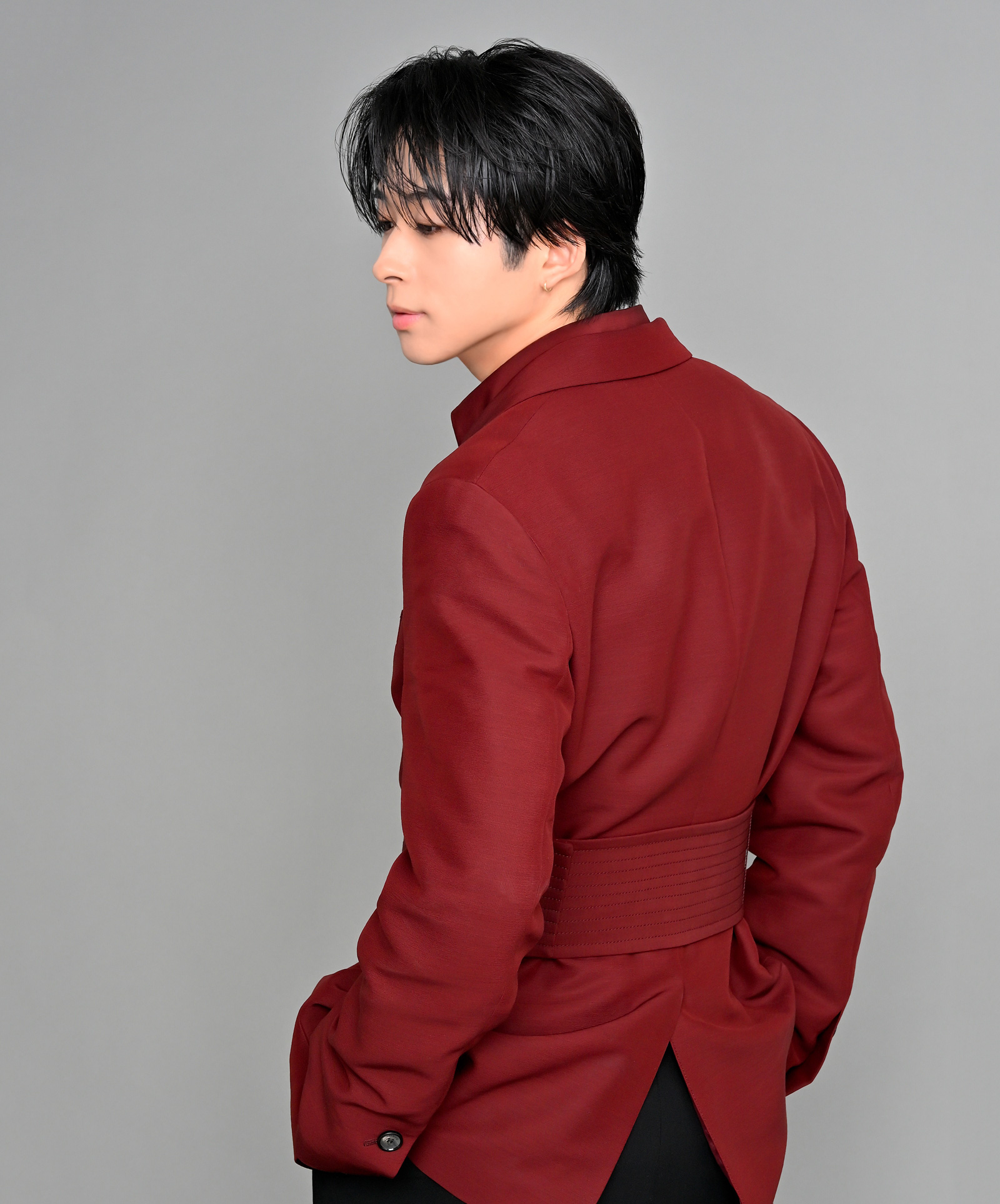 澤本夏輝が初のフォトエッセイで綴る“これまでの歩み”。浮かび上がるの