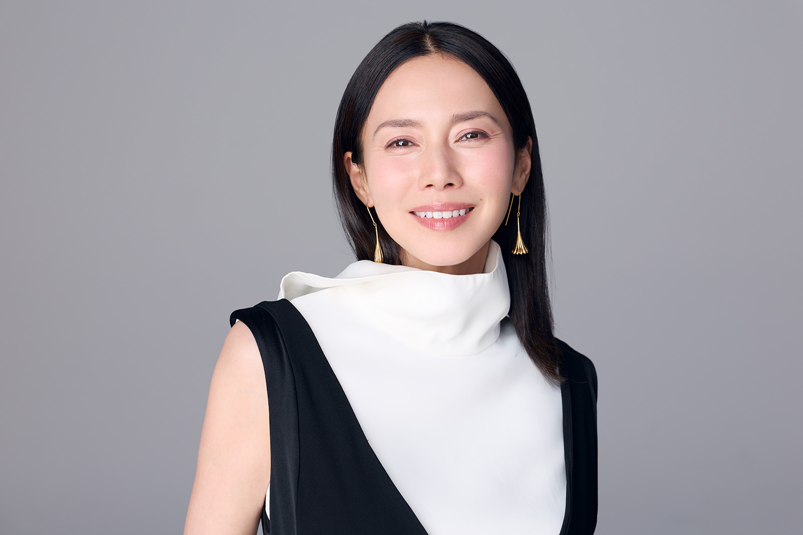 中谷美紀が綴る“異国暮らし”の手触り。エッセイ『大草原の小さな農家