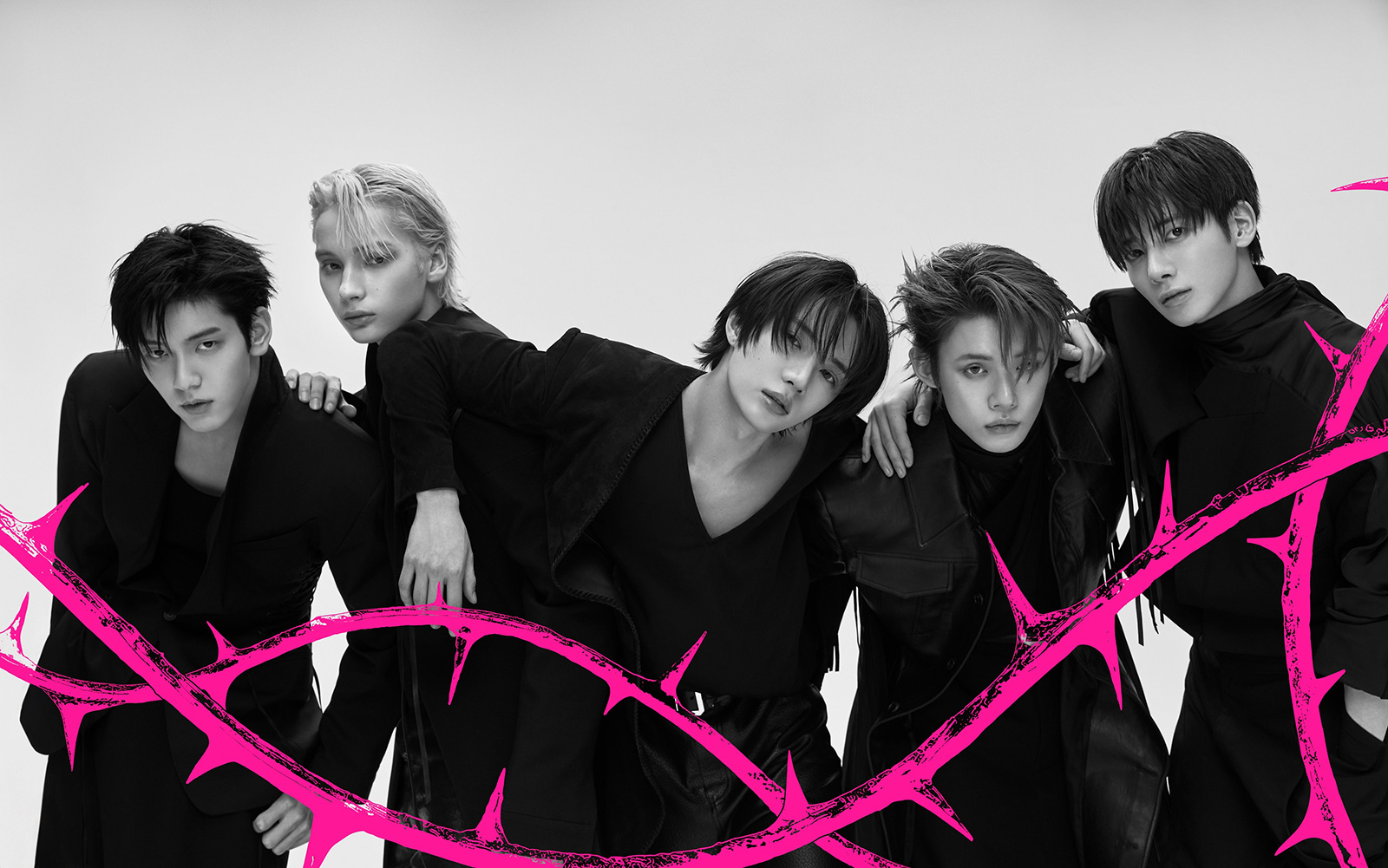7周年を飾り、MOAへの愛がたっぷり！TOMORROW X TOGETHER 5人の冴え