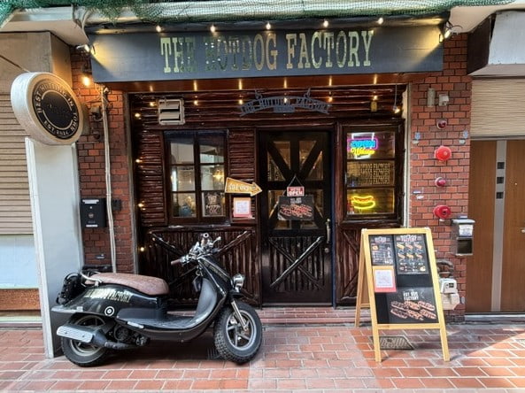 THE HOTDOG FACTORY ホットドッグ　神戸