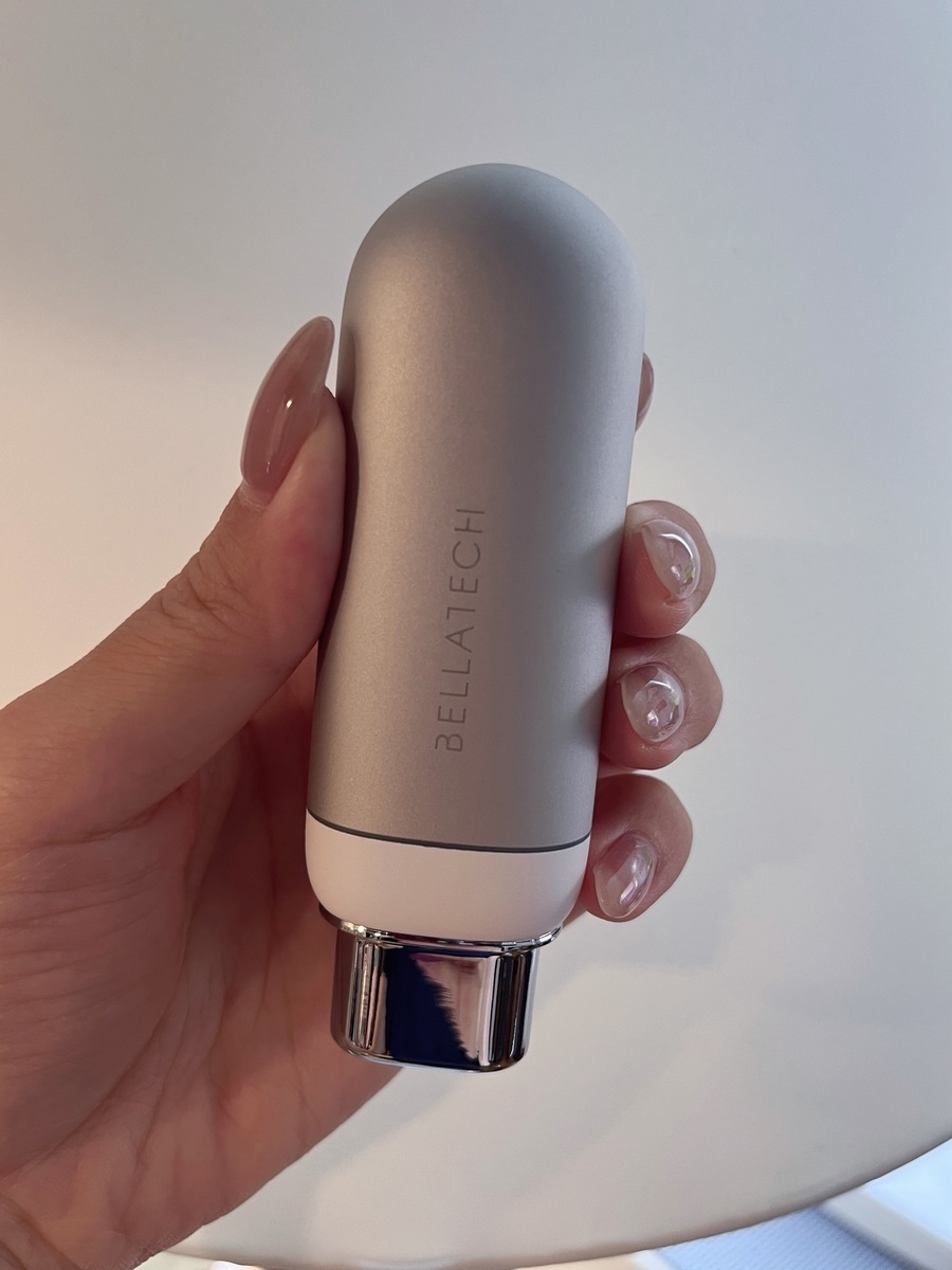肌のコンディションをスキャンで管理BELLATECH