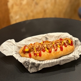 THE HOTDOG FACTORY ホットドッグ　神戸　