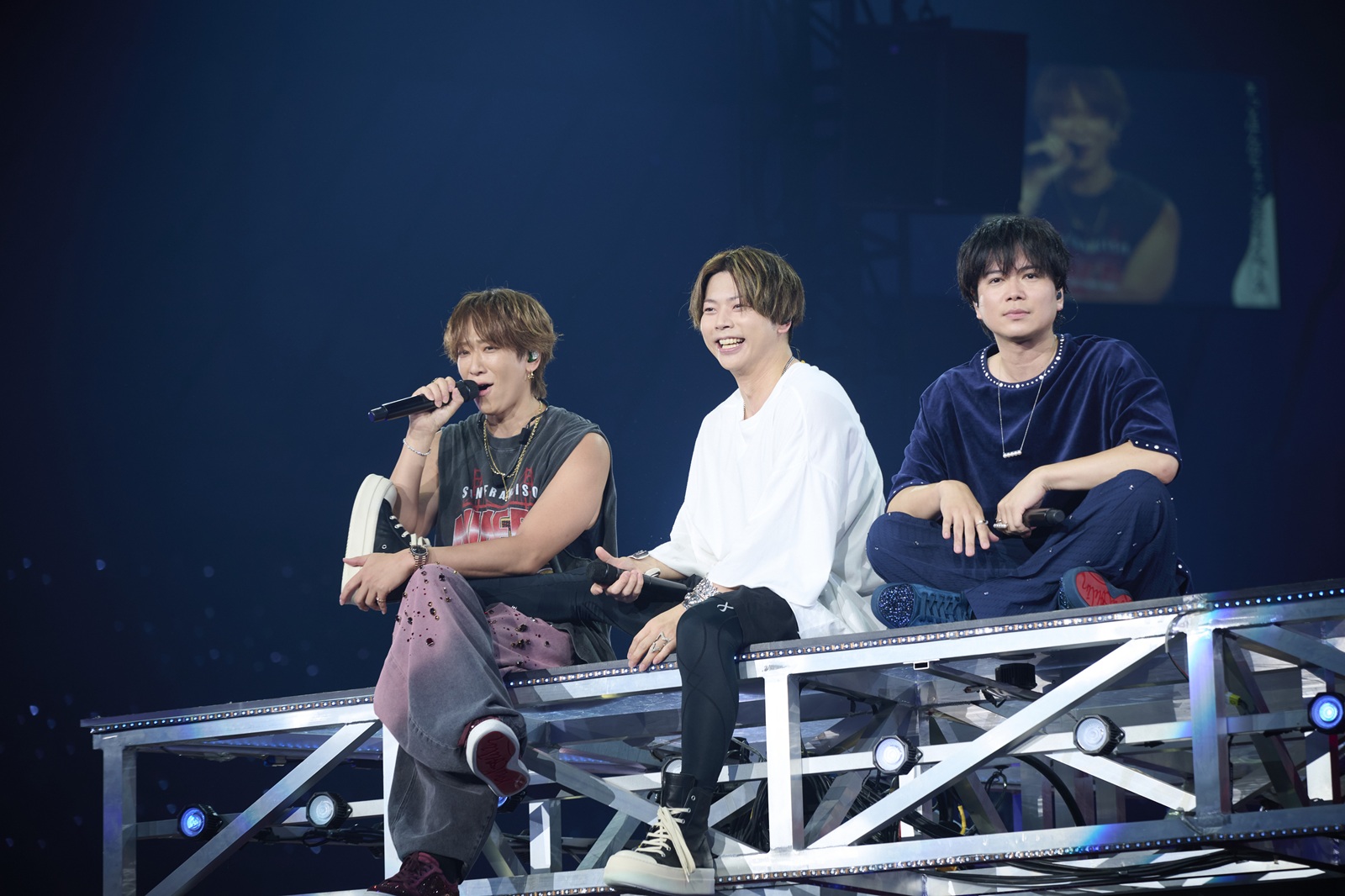 NEWS LIVE映像 まとめ NEWSの新たな物語が動き出す――25周年に向けた第一章、「現在」を描く